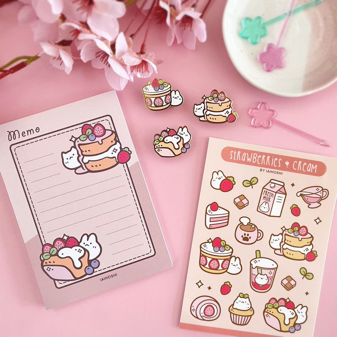 Nyan & Buns Cafe: Strawberries & Cream Special Bundle